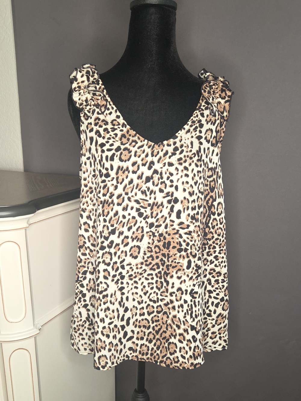 eesome Leopard Print Ruffled Strap Camisole - Cream/Tan/Black
